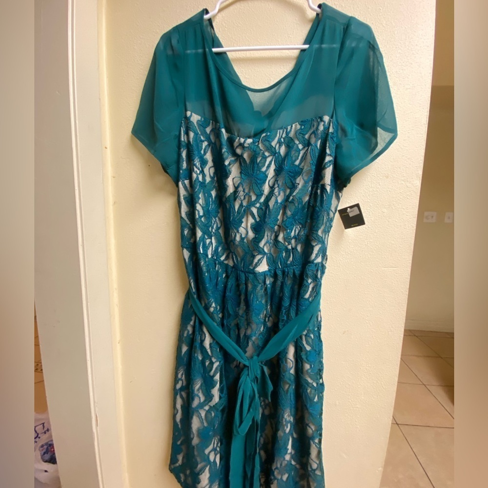 Beautiful dress in jade green. Brand new